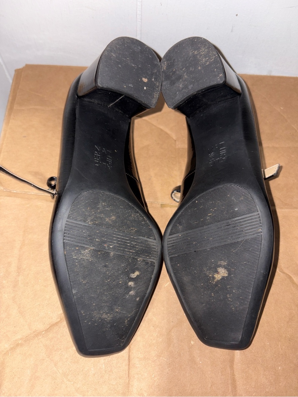 Naturalizer Black Patent Mary Jane Heels size 7 - Picture 3 of 5